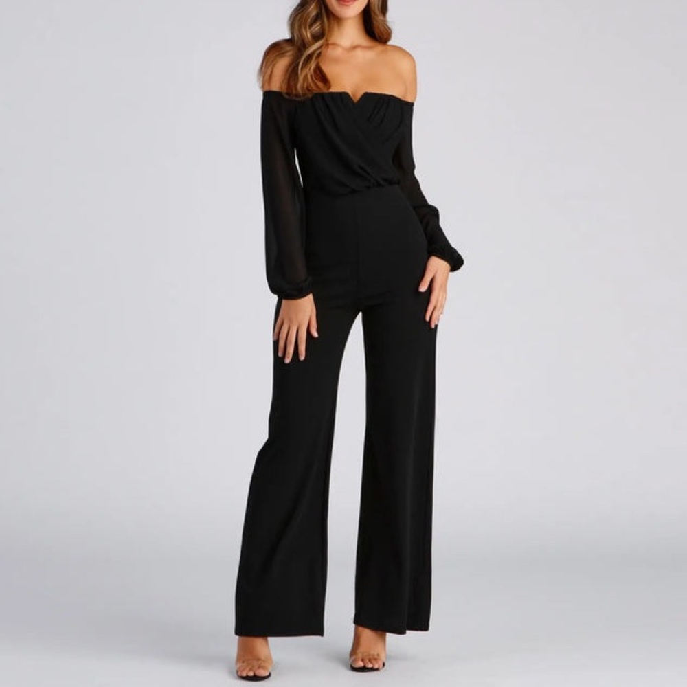 Off the Shoulder Jumpsuit🖤